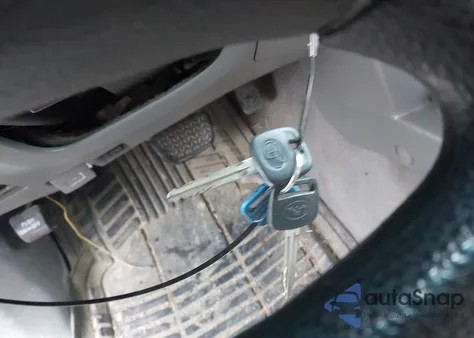 2006 Toyota Tacoma from USA, damaged, VIN 5TENX22N66Z257193